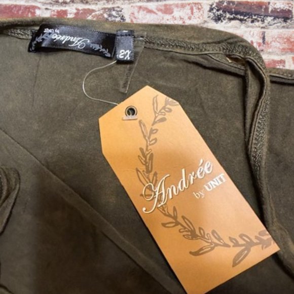 Olive Green Mineral Washed Long Sleeve T-Shirt  (2) - Picture 3 of 8